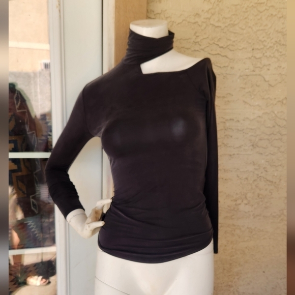 JONATHAN SIMKHAI STANDARD Caden Cut Out Turtleneck Top - Picture 5 of 5